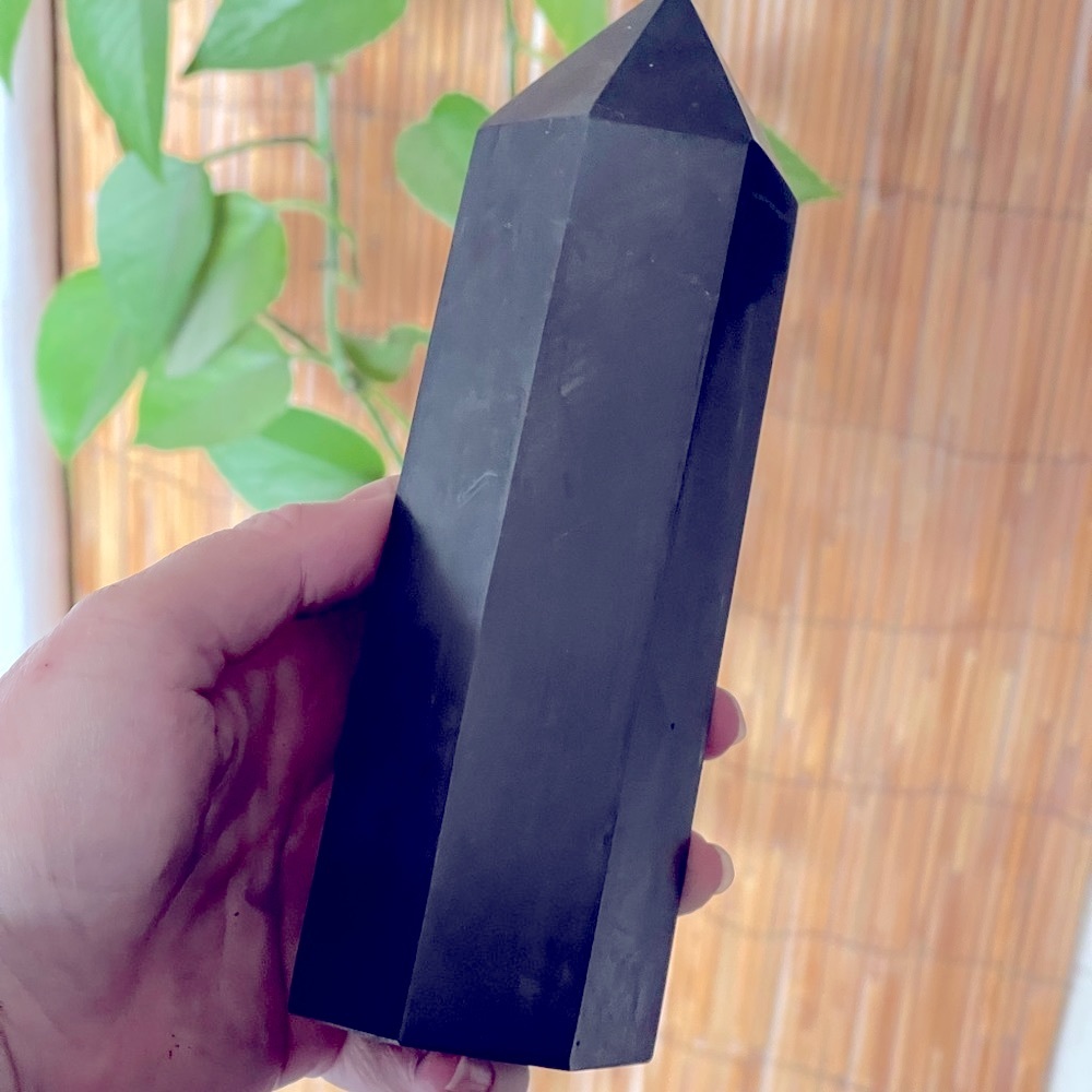 Wow! Large Elite Shungite ‘Miracle Stone’ Gemstone tower - Picture 4 of 10
